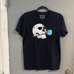 Free State Black and White Skull Tee Size Small